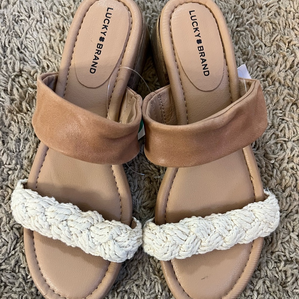 Lucky Brand Razilla Leather Strap Sandals Size 9 NWOB